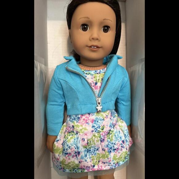 ❤️❤️❤️ 🎁American Girl Textured DkBrn Hair Md Skin Brn Eyes #42 Bonus Outfit - Picture 4 of 4